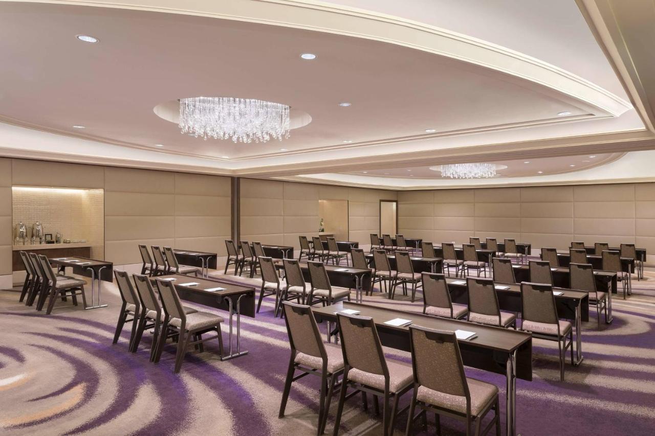 Vogo Abu Dhabi Golf Resort & Spa Formerly The Westin Abu Dhabi Golf Resort & Spa Eksteriør bilde The ballroom