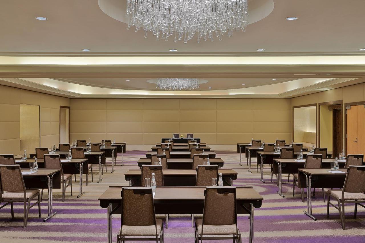 Vogo Abu Dhabi Golf Resort & Spa Formerly The Westin Abu Dhabi Golf Resort & Spa Eksteriør bilde Meeting room